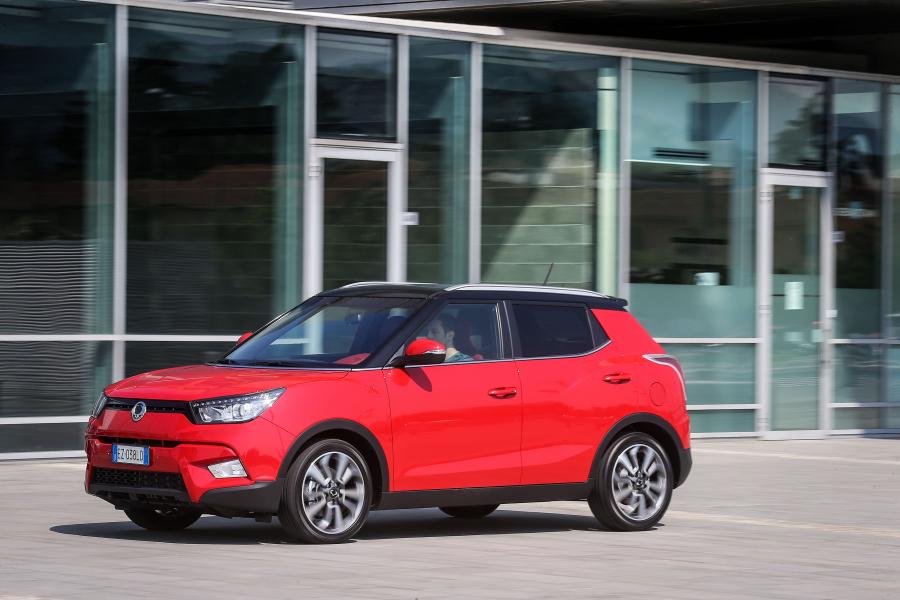  SsangYong Tivoli 2015 года  (фото 14 из 30)